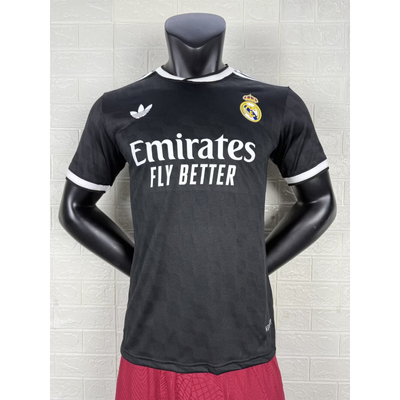 Real Madrid 25/26 Edizione Nera – Maglia Giocatore Speciale